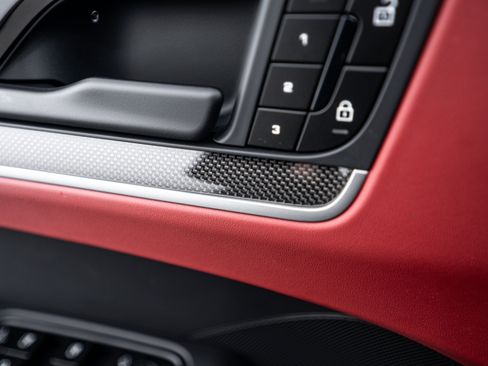 Certified 2026 Porsche Cayenne AWD/4WD image 18