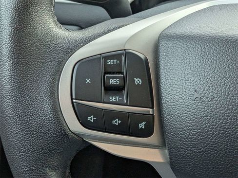 Used 2024 Ford Explorer XLT w/ Equipment Group 202A image 29