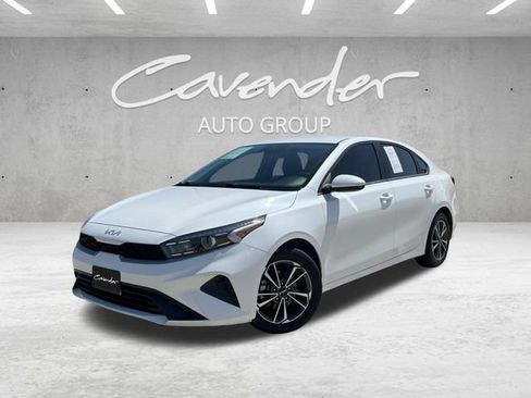 Used 2022 Kia Forte LXS FWD image 1