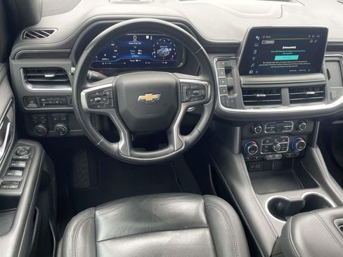 Used 2023 Chevrolet Suburban LT AWD/4WD image 17