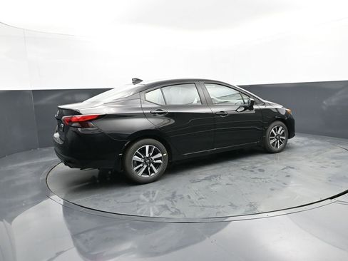 New 2025 Nissan Versa SV w/ Trunk Package FWD image 5