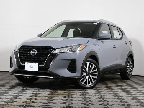 Used 2023 Nissan Kicks SV FWD image 1
