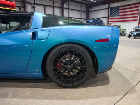 Used 2008 Chevrolet Corvette Coupe w/ Preferred Equipment Group RWD image 5