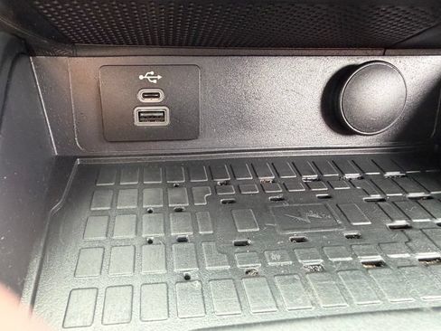 Used 2024 Ford Mustang GT Premium RWD image 27
