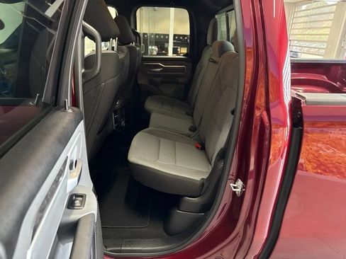 Used 2021 RAM 1500 Big Horn AWD/4WD image 42