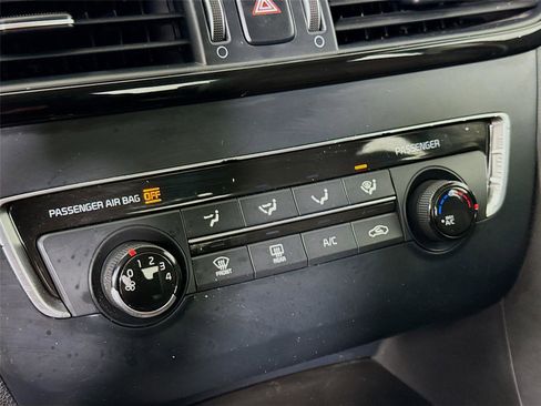 Used 2017 Kia Optima LX image 16