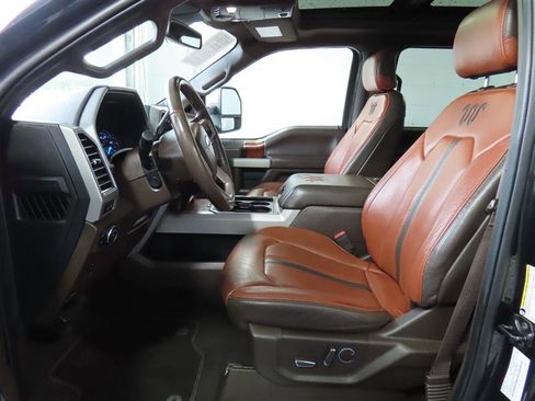 Used 2020 Ford F450 King Ranch w/ King Ranch Ultimate Package AWD/4WD image 28