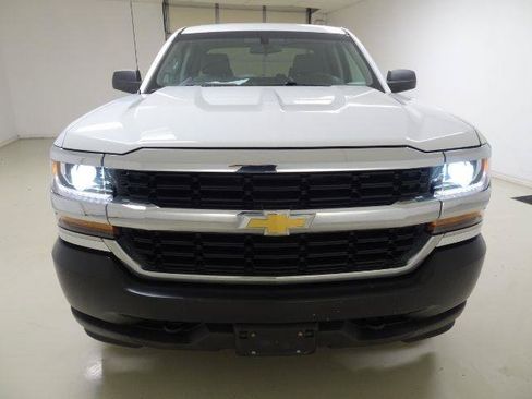 Used 2019 Chevrolet Silverado 1500 W/T w/ WT Convenience Package AWD/4WD image 2
