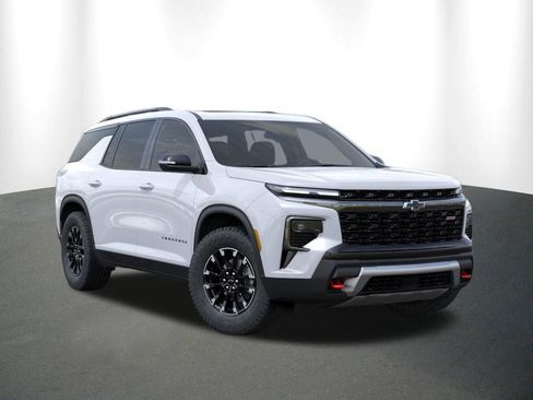 New 2026 Chevrolet Traverse Z71 w/ Driver Confidence Package AWD/4WD image 10