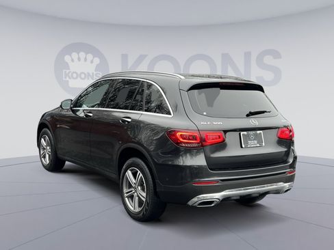 Certified 2022 Mercedes-Benz GLC 300 4MATIC w/ Driver Assistance Package image 4
