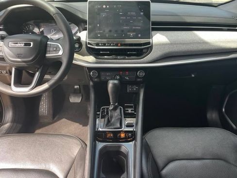 Used 2023 Jeep Compass Latitude AWD/4WD image 23