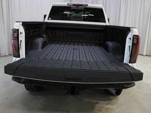 New 2026 GMC Sierra 2500 AT4X image 7