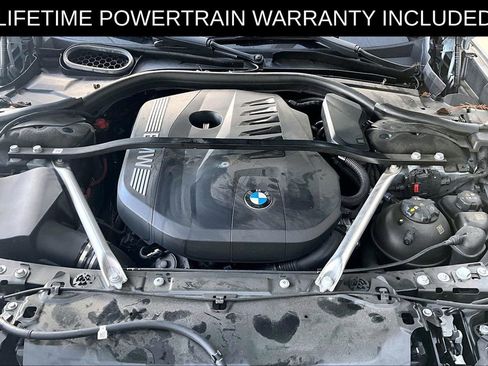 Used 2025 BMW 740i image 11