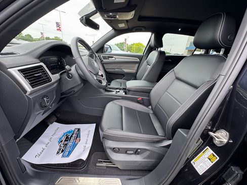 Used 2022 Volkswagen Atlas Cross Sport SE AWD/4WD image 29