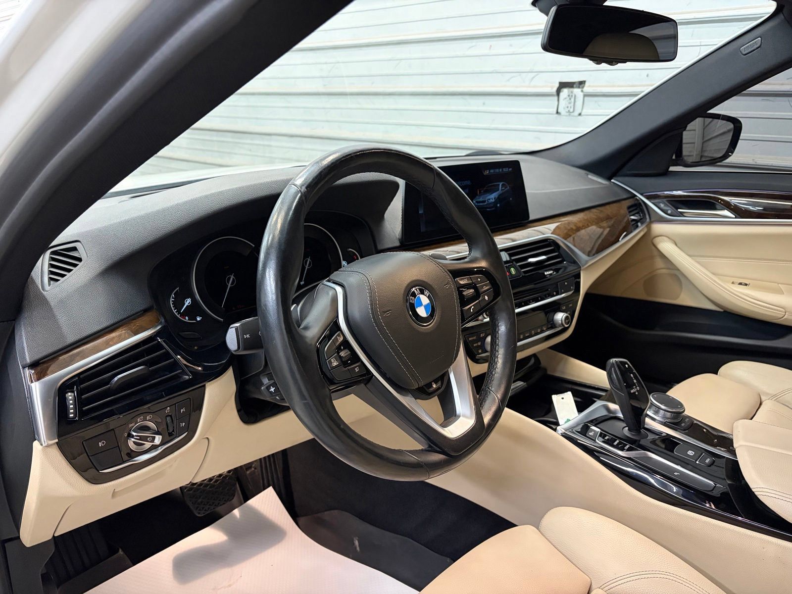 Used 2018 BMW 530i xDrive AWD/4WD image 14