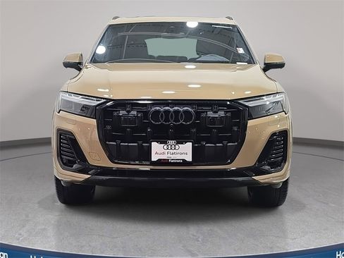 Used 2025 Audi Q7 2.0T Premium Plus w/ Premium Plus Package image 3