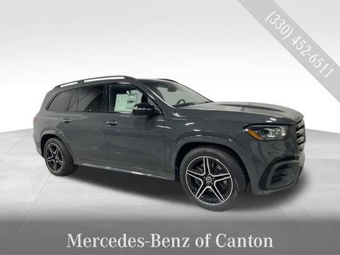 New 2026 Mercedes-Benz GLS 450 4MATIC image 1