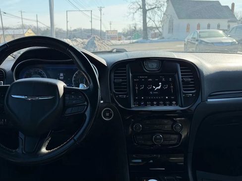 Used 2021 Chrysler 300 S image 20