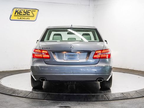 Used 2011 Mercedes-Benz E 350 Sedan image 3