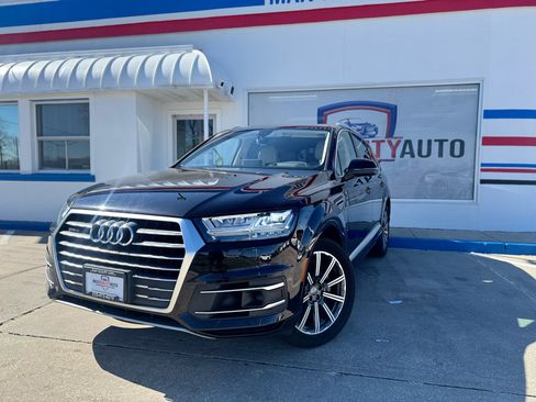 Used 2018 Audi Q7 3.0T Prestige w/ Prestige Package image 3