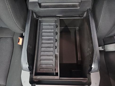 Used 2018 Ford F150 XLT w/ Equipment Group 302A Luxury AWD/4WD image 23