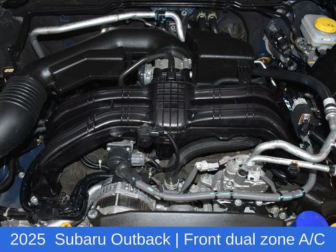 Used 2025 Subaru Outback Onyx Edition AWD/4WD image 7