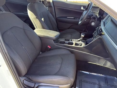 Used 2019 Kia Optima LX image 22
