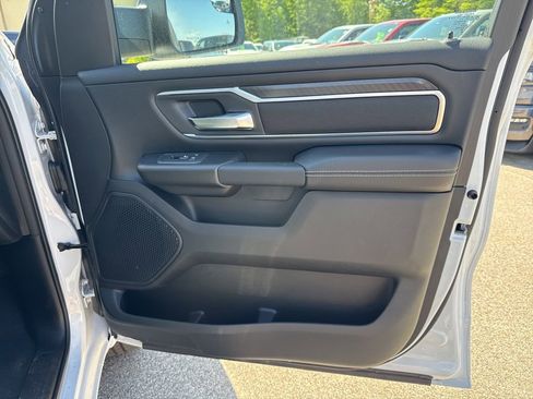 New 2026 RAM 1500 4x4 Crew Cab image 27