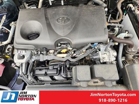 Used 2025 Toyota RAV4 XLE w/ Convenience Package FWD image 31