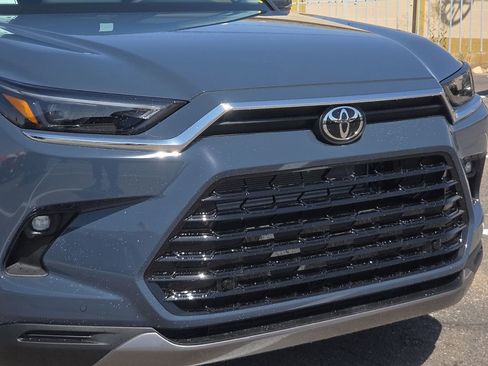 New 2026 Toyota Grand Highlander AWD Hybrid image 7