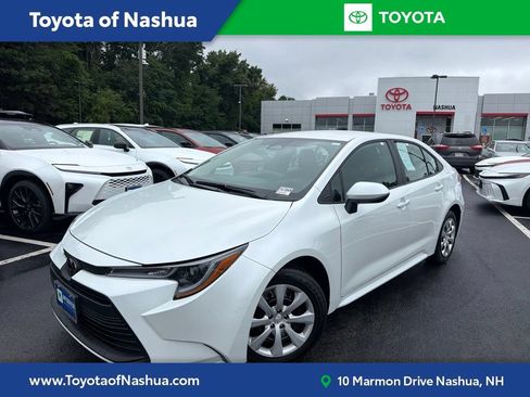 Used 2026 Toyota Corolla LE FWD image 1