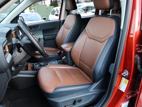 Used 2024 Ford Maverick Lariat FWD image 17