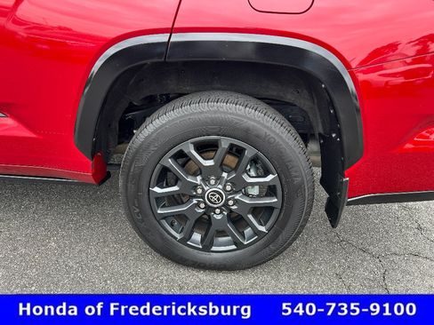 Used 2023 Toyota Sequoia Platinum AWD/4WD image 38
