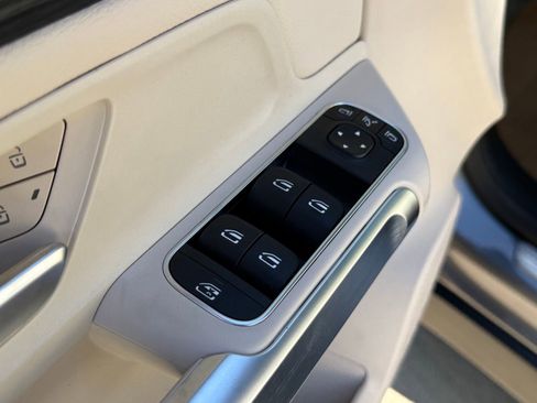 New 2026 Mercedes-Benz GLB 250 image 16