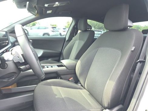 Used 2024 Hyundai Ioniq 6 SE RWD image 5