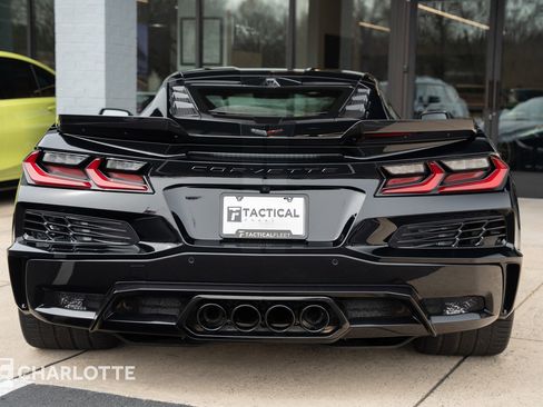 Used 2023 Chevrolet Corvette Z06 image 15