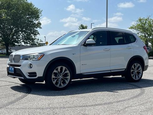 Used 2017 BMW X3 xDrive28i AWD/4WD image 3