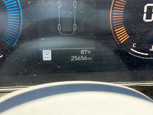 Used 2025 Hyundai Kona SEL AWD/4WD image 21