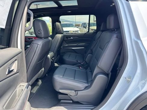 New 2026 Chevrolet Traverse Z71 w/ Driver Confidence Package AWD/4WD image 17