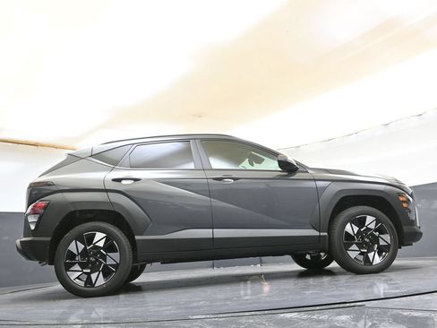 Certified 2025 Hyundai Kona SEL AWD/4WD image 38