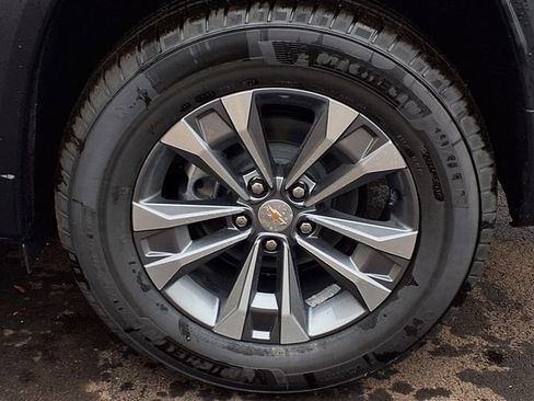 New 2026 Chevrolet Equinox LT w/ Convenience Package II image 21