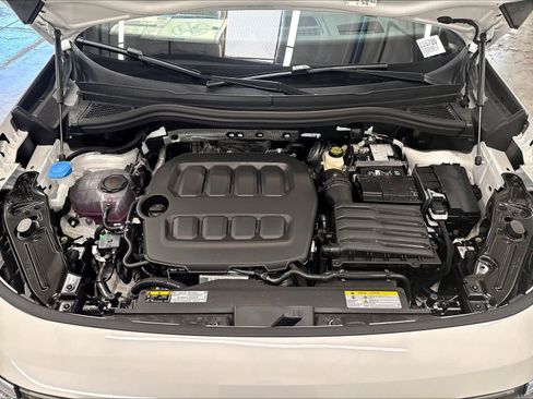 New 2026 Volkswagen Tiguan SEL R-Line AWD/4WD image 12