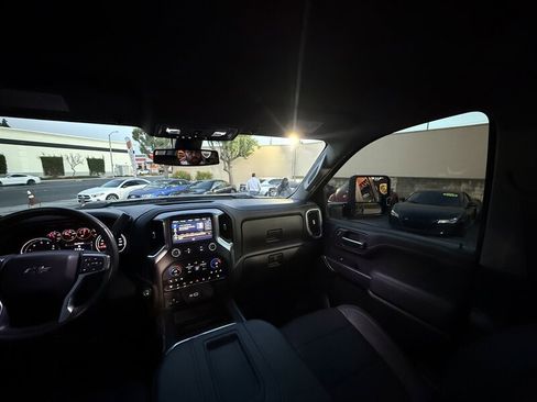 Used 2022 Chevrolet Silverado 2500 LTZ w/ LTZ Plus Package AWD/4WD image 42