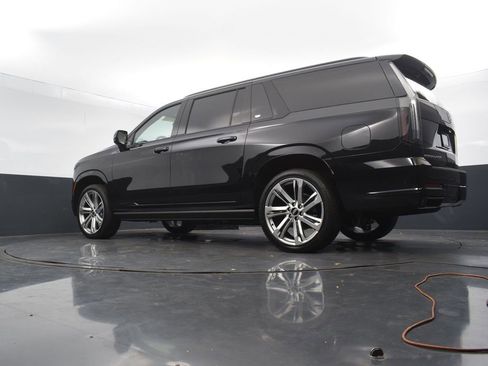 Certified 2025 Cadillac Escalade ESV Sport w/ Touring Package image 54