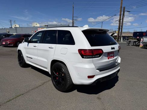 Used 2018 Jeep Grand Cherokee SRT AWD/4WD image 5