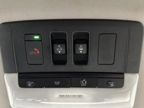 Used 2022 Nissan Pathfinder SL w/ SL Premium Package image 26