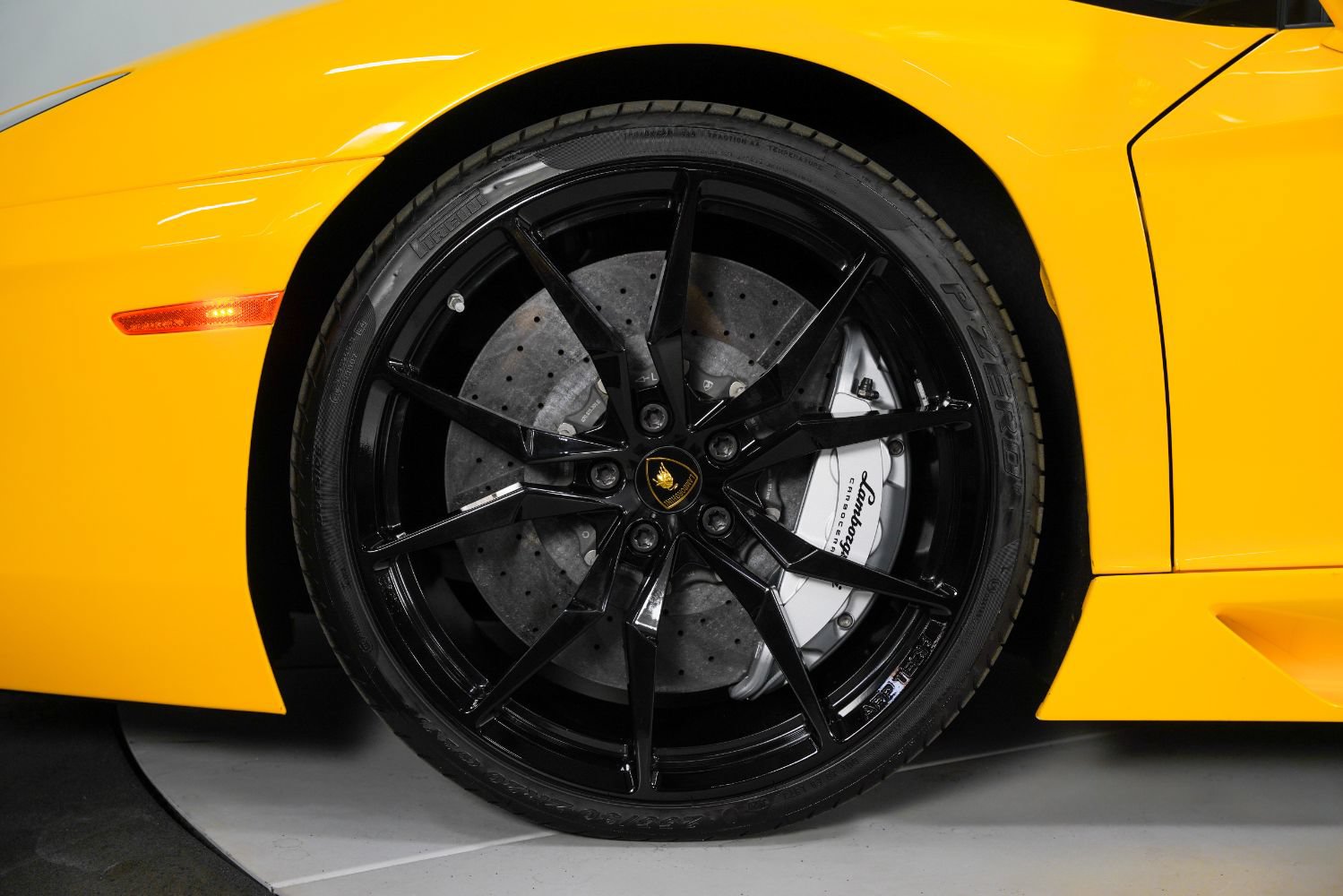 Used 2015 Lamborghini Aventador LP 700-4 AWD/4WD image 20