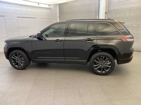 Certified 2026 Jeep Grand Cherokee Limited AWD/4WD image 19