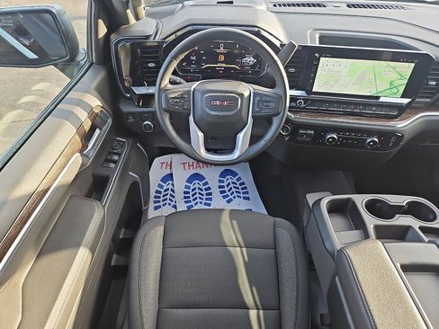 Certified 2025 GMC Sierra 1500 Elevation image 10