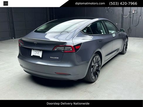 Used 2023 Tesla Model 3 Performance image 7